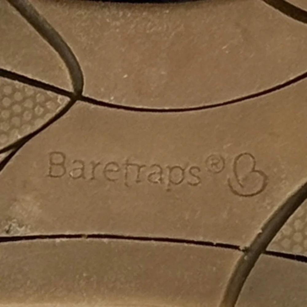 BareTraps crawley sandals